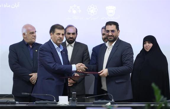 قطار شهری مشهد بر روی ریل ذوب آهن اصفهان قطار شهری مشهد بر روی ریل ذوب آهن اصفهان