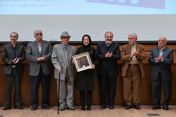 روابطعمومی بانک پاسارگاد جوایز هفدهمین جشنواره ملی انتشارات روابطعمومی را دِرو کرد روابطعمومی بانک پاسارگاد جوایز هفدهمین جشنواره ملی انتشارات روابطعمومی را دِرو کرد