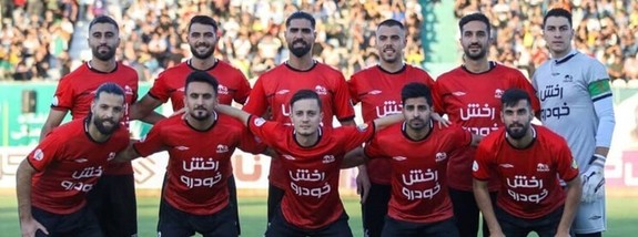 ملوان ترمز تراکتور را کشید! ملوان ترمز تراکتور را کشید!