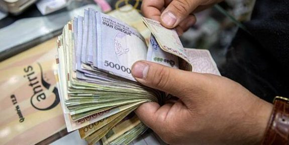 خبر مهم وزیر اقتصاد: این افراد منتظر افزایش حقوق باشند خبر مهم وزیر اقتصاد: این افراد منتظر افزایش حقوق باشند