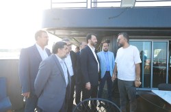 بهره برداری از کشتی بزرگ تفریحی و مسافرتی کارینا در بندرگاه کیش بهره برداری از کشتی بزرگ تفریحی و مسافرتی کارینا در بندرگاه کیش