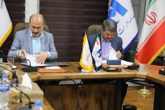 تفاهمنامه راهبردی بانک صادرات ایران و سایپا برای جهش تولید تفاهمنامه راهبردی بانک صادرات ایران و سایپا برای جهش تولید