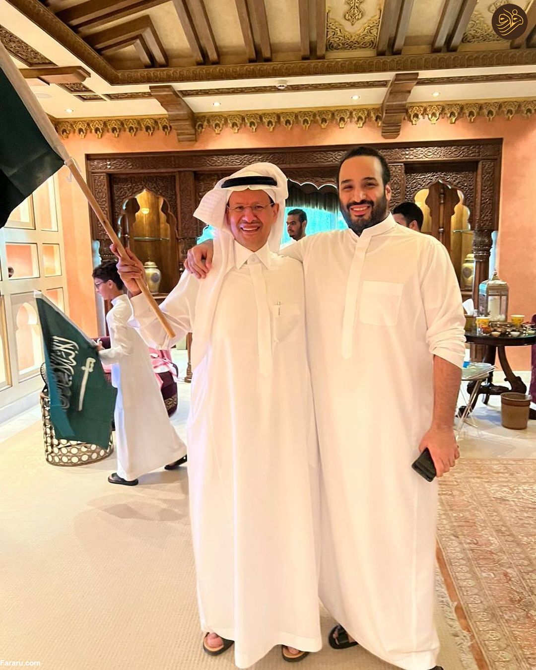 لحظه خوشحالی بن سلمان از پیروزی عربستان مقابل آرژانتین + تصاویر لحظه خوشحالی بن سلمان از پیروزی عربستان مقابل آرژانتین + تصاویر