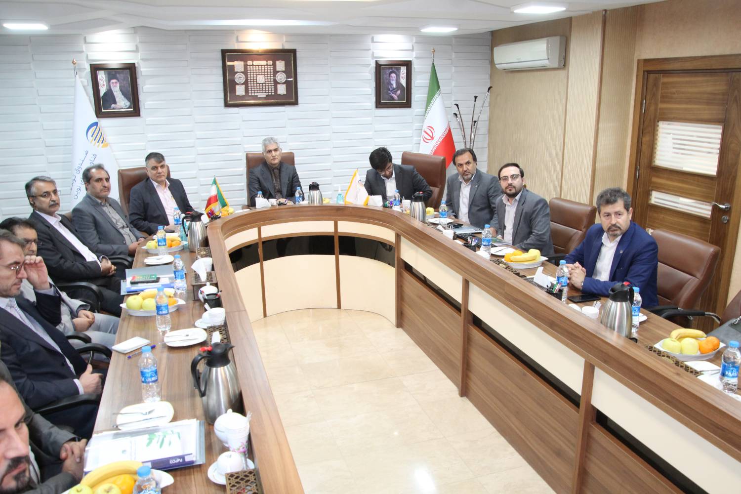 مدیر عامل پست بانک ایران: واحدهای خاص بررسی طرحهای نوآورانه و مرتبط با شرکتهای دانش بنیان و فناور را برای حمایت از این حوزه، در بانک ایجاد کردیم مدیر عامل پست بانک ایران: واحدهای خاص بررسی طرحهای نوآورانه و مرتبط با شرکتهای دانش بنیان و فناور را برای حمایت از این حوزه، در بانک ایجاد کردیم