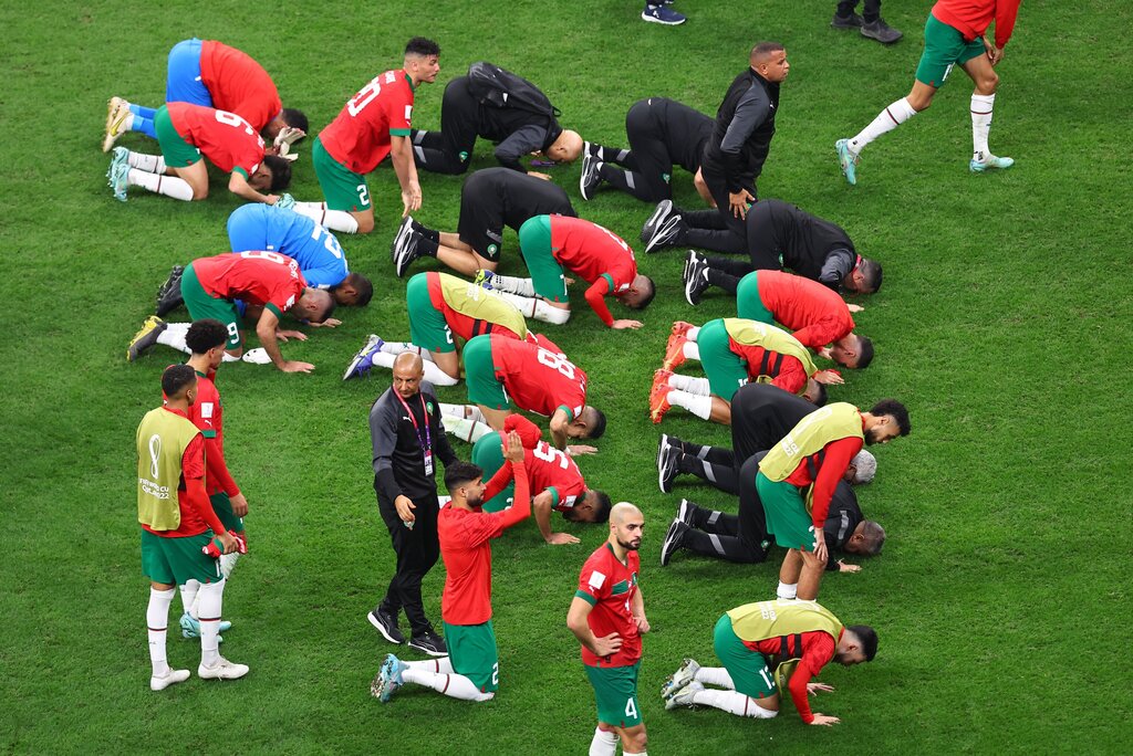 واکنش جالب بازیکنان مراکشی به حذف از جام جهانی ۲۰۲۲ + عکس واکنش جالب بازیکنان مراکشی به حذف از جام جهانی ۲۰۲۲