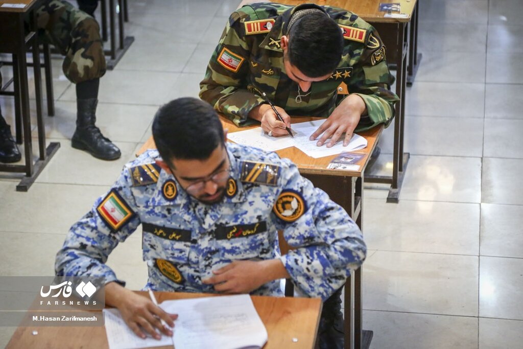 تصاویری متفاوت از رقابت نظامیان در المپیاد علمی تصاویری متفاوت از رقابت نظامیان در المپیاد علمی