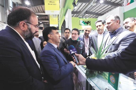 استقبال مسئولان عالیرتبه كشور از دستاوردهای زیستمحیطی فولاد مباركه استقبال مسئولان عالیرتبه كشور از دستاوردهای زیستمحیطی فولاد مباركه
