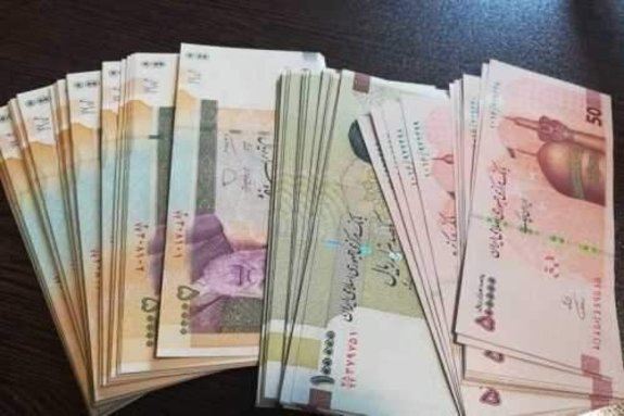 زمان اجرای قانون افزایش حقوق کارکنان و پرداخت معوقات مهر و آبان زمان اجرای قانون افزایش حقوق کارکنان و پرداخت معوقات مهر و آبان