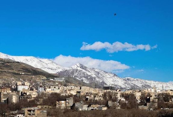 یخبندان شبانه و کاهش محسوس دما در تهران یخبندان شبانه و کاهش محسوس دما در تهران