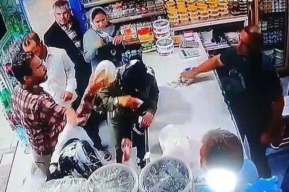 ماجرای پلمپ مغازه ماست فروشی در مشهد ماجرای پلمپ مغازه ماست فروشی در مشهد