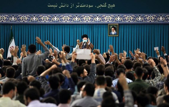 مسائل گوناگون کشور مگر قابل رفراندوم است؟ کجای دنیا این کار را میکنند؟ مسائل گوناگون کشور مگر قابل رفراندوم است؟ کجای دنیا این کار را میکنند؟