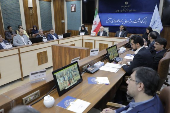 تجلیل از گلگهر برای انجام مسئولیت اجتماعی در حوزه میراث فرهنگی تجلیل از گلگهر برای انجام مسئولیت اجتماعی در حوزه میراث فرهنگی