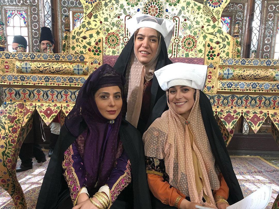 عکسهایی جذاب و جدید از پشتصحنه «جیران» عکسهایی جذاب و جدید از پشتصحنه «جیران»