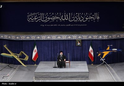 دیدار فرماندهان نیروی هوایی و پدافند هوایی ارتش با رهبر معظم انقلاب