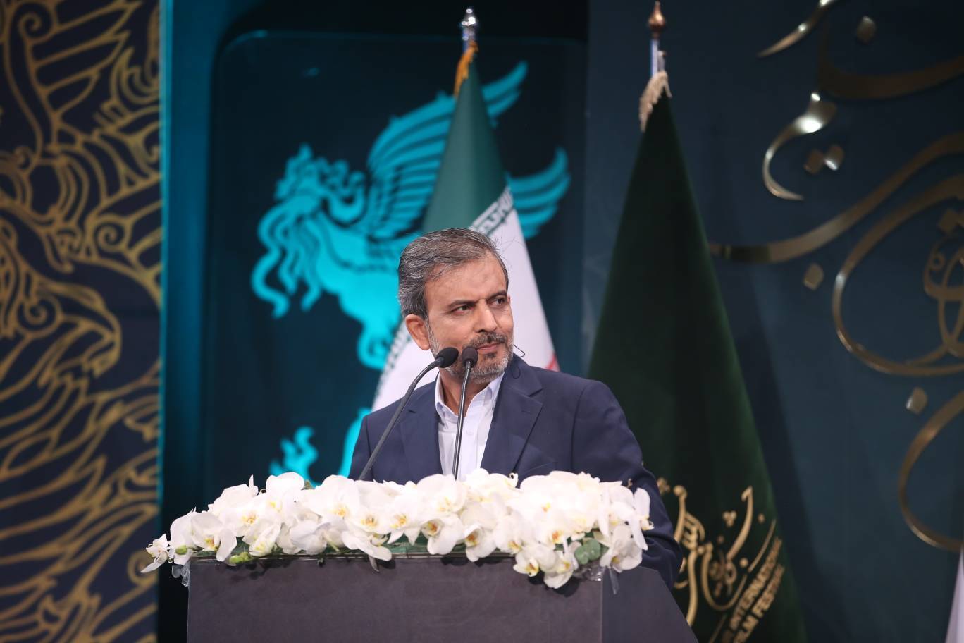 محمد شهیدیفر مجری مراسم چهل و دومین جشنواره فیلم فجر محمد شهیدیفر مجری مراسم چهل و دومین جشنواره فیلم فجر