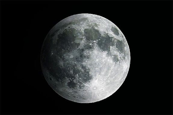 امشب آخرین ماه گرفتگی نیمسایه تا ۱۹ سال دیگر امشب آخرین ماه گرفتگی نیمسایه تا ۱۹ سال دیگر