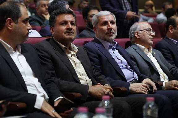 حضور مدیرعامل شرکت ملی مس در همایش «ارتباط موثر بین صنایع کوچک و بزرگ استان کرمان» حضور مدیرعامل شرکت ملی مس در همایش «ارتباط موثر بین صنایع کوچک و بزرگ استان کرمان»