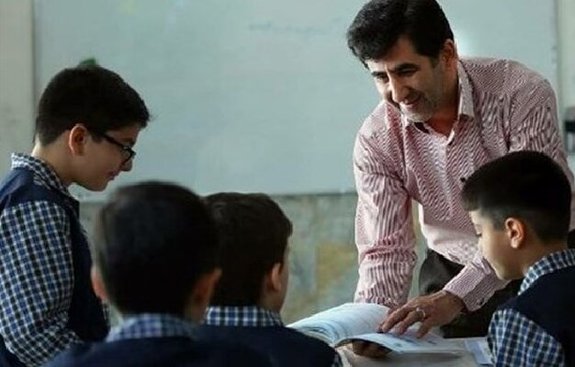 واکنش آموزش و پرورش سمنان به فیلم تنبیه یک دانش آموز واکنش آموزش و پرورش سمنان به فیلم تنبیه یک دانش آموز