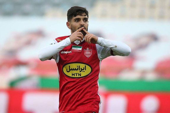 ستاره پرسپولیس از ترکیب اصلی خط خورد