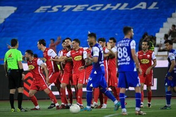 پرسپولیس هم دربی را برد هم قهرمان شد پرسپولیس هم دربی را برد هم قهرمان شد