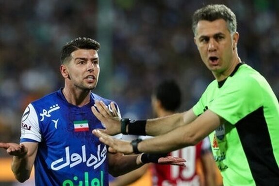 حمله افراد ناشناس به منزل زاهدیفرد حمله افراد ناشناس به منزل زاهدیفرد