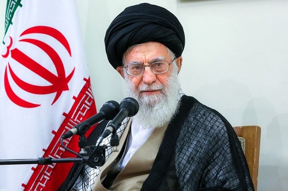 بیانیه قدردانی مدیران و کارگزاران وزارت خارجه از امام خامنهای بیانیه قدردانی مدیران و کارگزاران وزارت خارجه از امام خامنهای