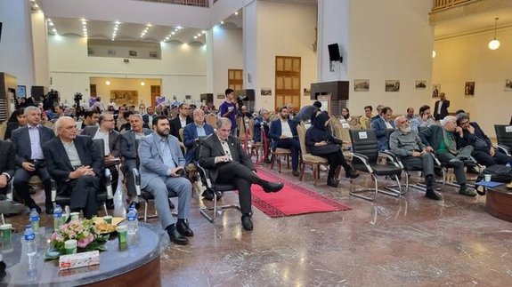 رونمایی از کارخانه نوآوری پست و تجلیل چهار تن از مشاهیر ارتباطات کشور رونمایی از کارخانه نوآوری پست و تجلیل چهار تن از مشاهیر ارتباطات کشور