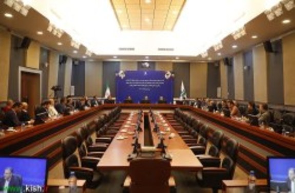 فن آوری ساخت زمین چمن هیبریدی در دستان مهندسان جزیره کیش فن آوری ساخت زمین چمن هیبریدی در دستان مهندسان جزیره کیش