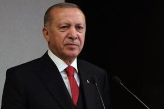 تیپ همسر اردوغان پای صندوق رأی خبرساز شد+عکس تیپ همسر اردوغان پای صندوق رأی خبرساز شد+عکس