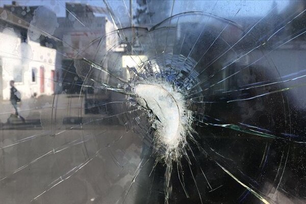 حمله راهزنان به یک اتوبوس مسافربری در کرمان! حمله راهزنان به یک اتوبوس مسافربری در کرمان!