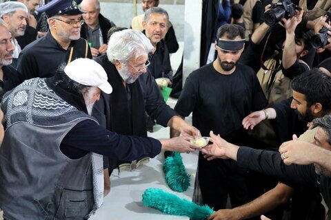 هنرمندانی که در راهپیمایی اربعین حاضر شدند + عکس و فیلم هنرمندانی که در راهپیمایی اربعین حاضر شدند + عکس و فیلم