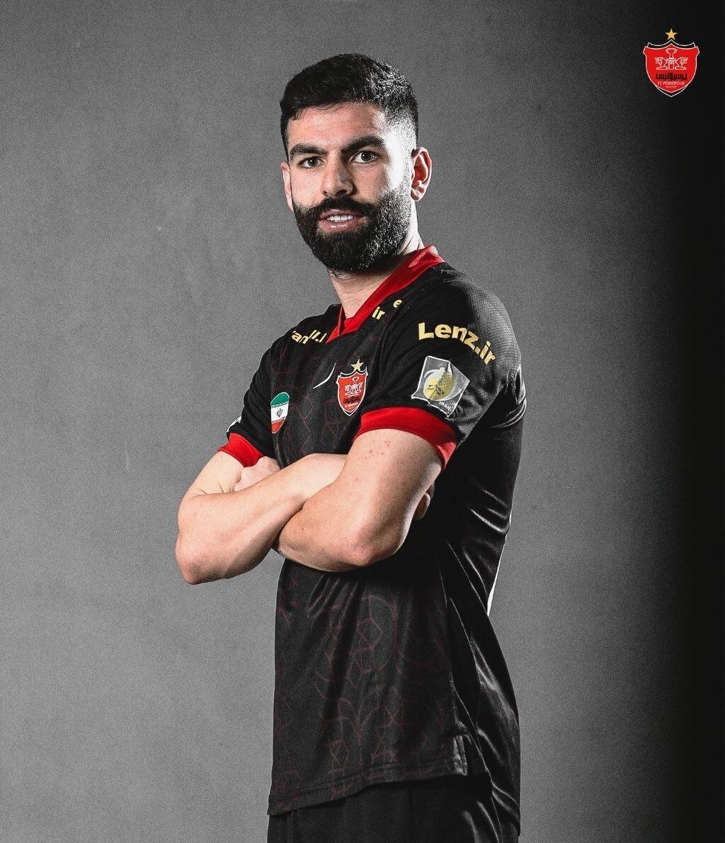 (عکس) پیراهن جالبی که امشب پرسپولیس می‌پوشد