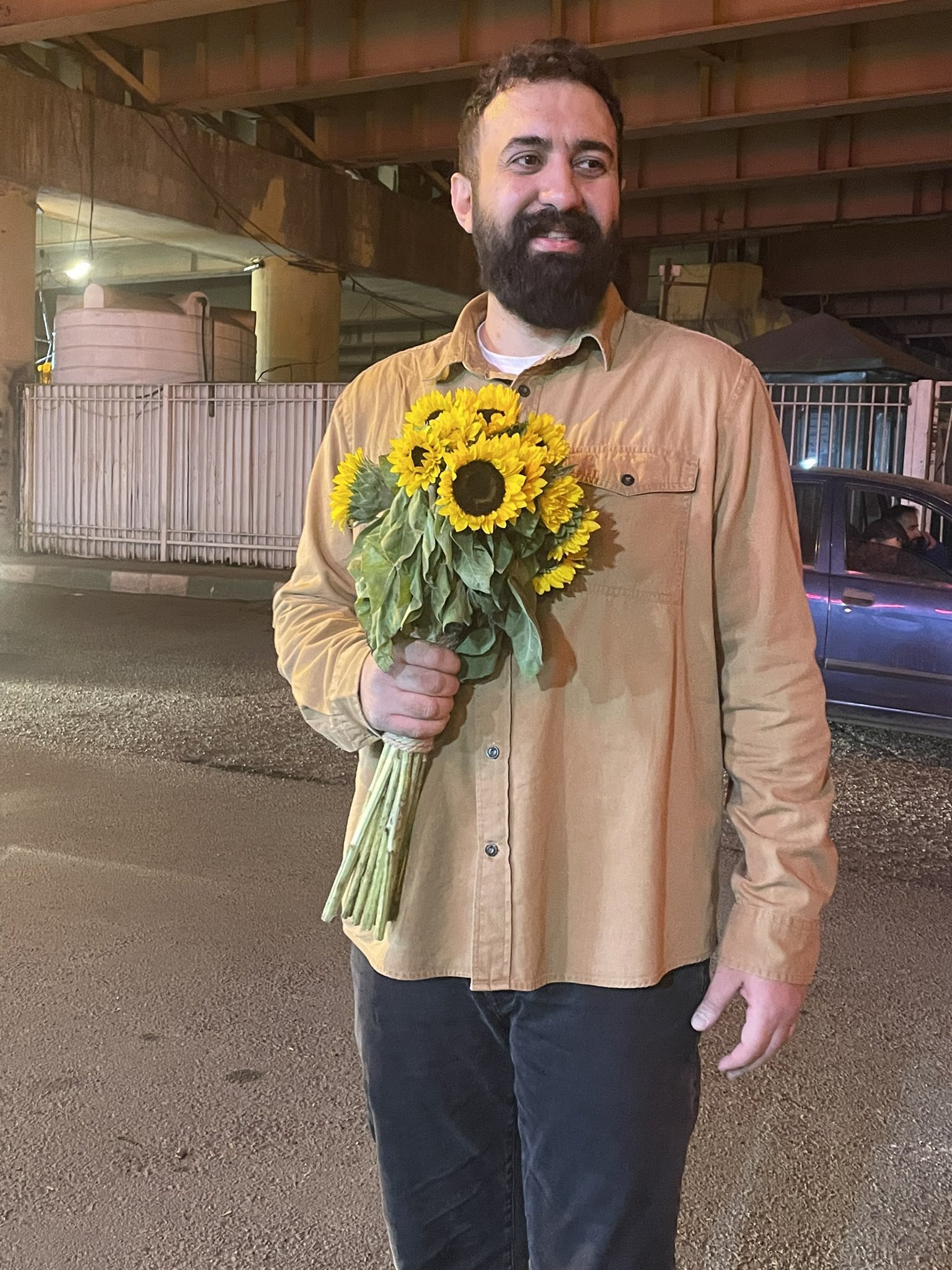 مهدی یراحی از زندان آزاد شد مهدی یراحی از زندان آزاد شد