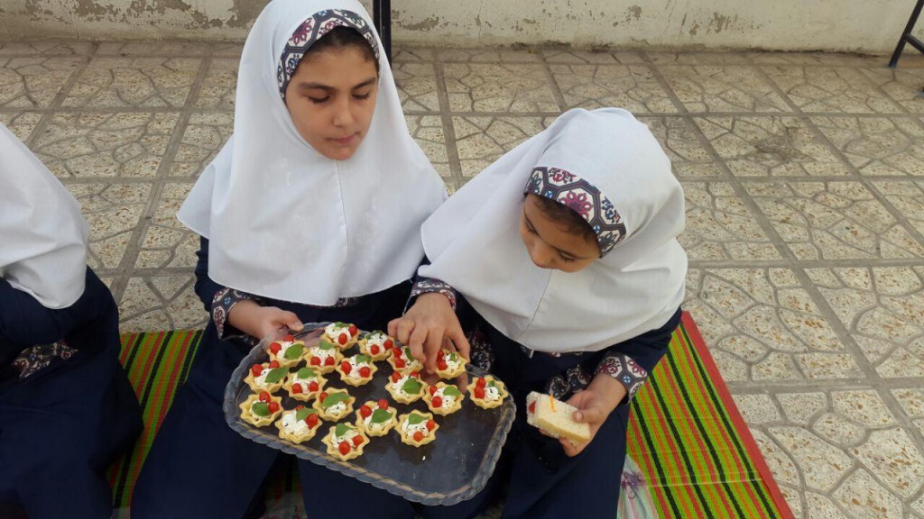 چرا خوردن صبحانه برای دانشآموزان بسیار مهم است؟ چرا خوردن صبحانه برای دانشآموزان بسیار مهم است؟
