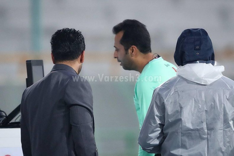 گزارش زنده؛ داربی دو تیم پرسپولیس و استقلال گزارش زنده؛ داربی دو تیم پرسپولیس و استقلال