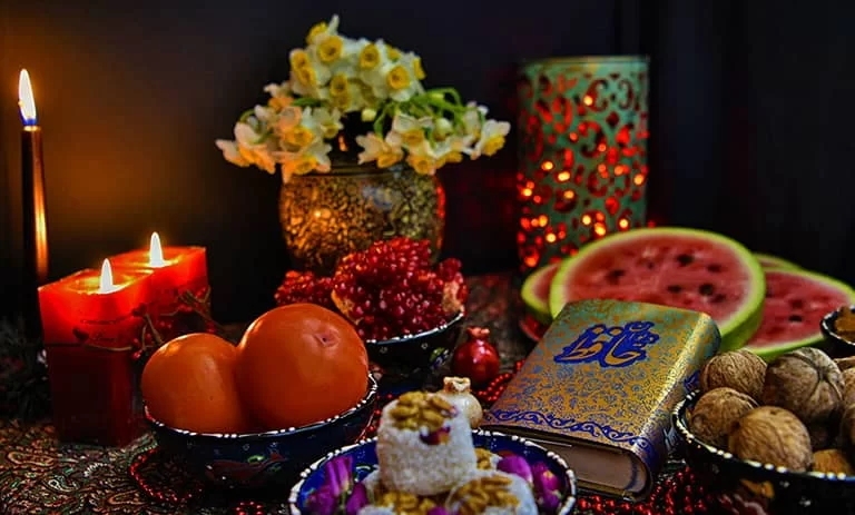 چرا به شب یلدا «شب چله» هم می‌گویند و دلیل هندوانه خوردن در این شب چیست؟