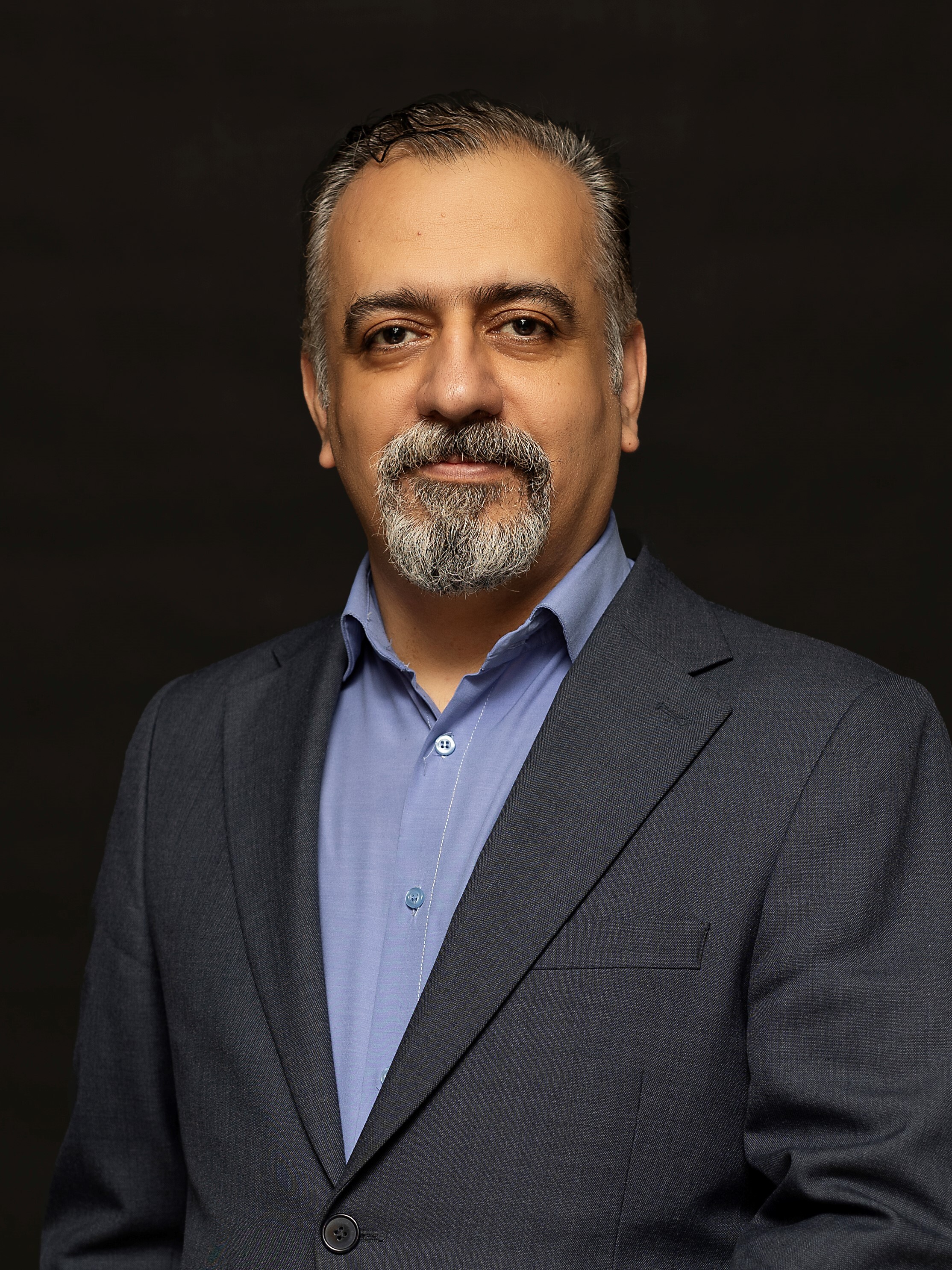 مهرداد صداقت مهرداد صداقت