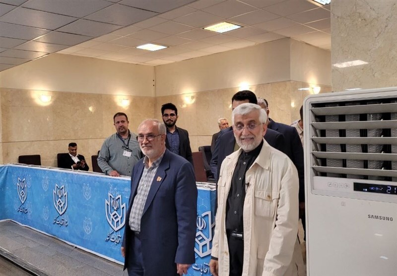 در اولین روز ثبتنام انتخابات ریاست جمهوری چه کسانی ثبت نام کردند؟ در اولین روز ثبتنام انتخابات ریاست جمهوری چه کسانی ثبت نام کردند؟