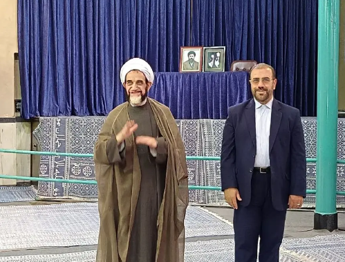 چه کسانی تا الان رای خود را به صندوق انداخته اند؟ چه کسانی تا الان رای خود را به صندوق انداخته اند؟