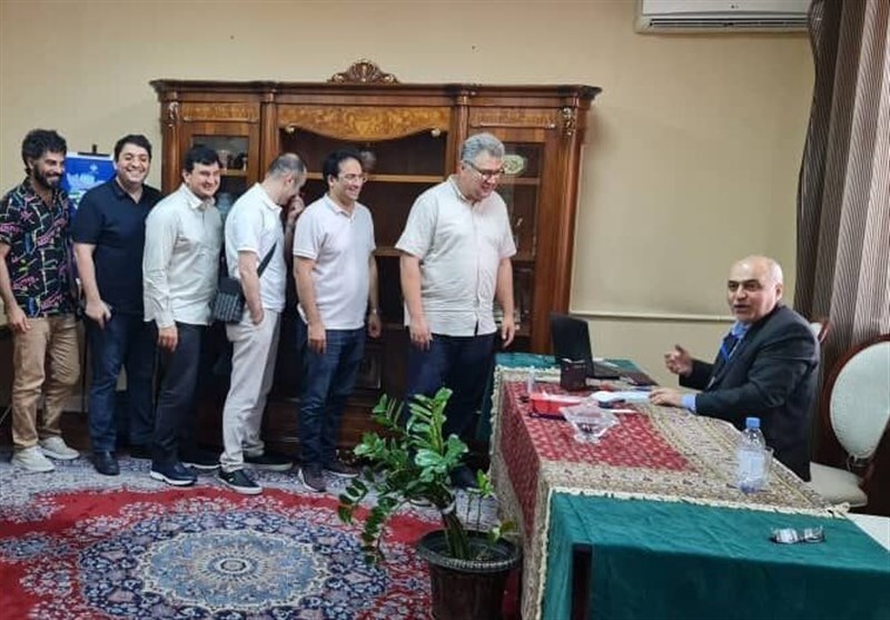 حضور پرشور ایرانیان خارج از کشور پای صندوقهای رای حضور پرشور ایرانیان خارج از کشور پای صندوقهای رای