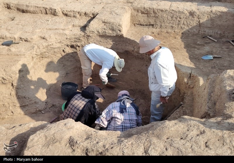زیباییهایی که در کاوشهای تپه ۷ هزار ساله چشمهعلی به دست آمد زیباییهایی که در کاوشهای تپه ۷ هزار ساله چشمهعلی به دست آمد