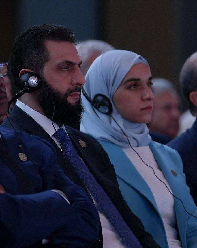جولانی با همسرش به ترکیه رفت جولانی با همسرش به ترکیه رفت