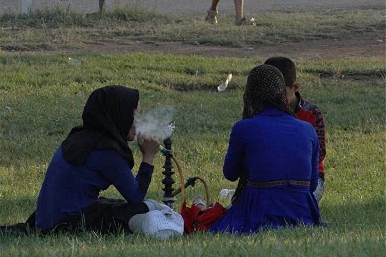 زنان کدام استان رتبه اول مصرف قلیان را در کشور دارند؟