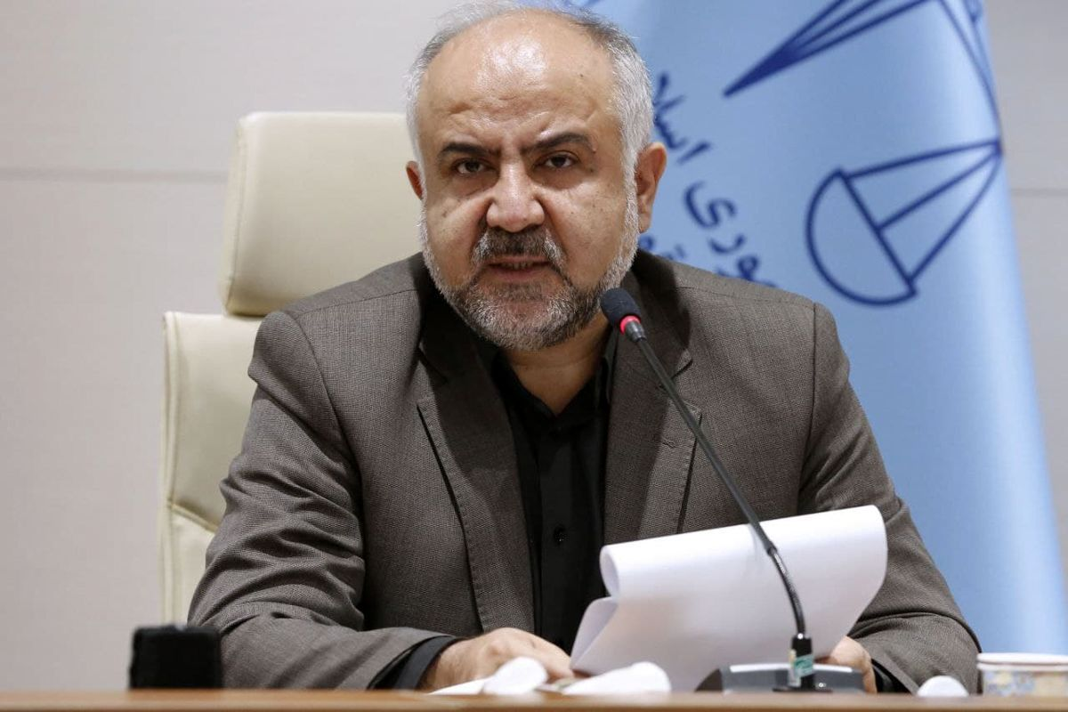 با ۶ حقوقدان معرفی شده برای عضویت در شورای نگهبان بیشتر آشنا شوید با ۶ حقوقدان معرفی شده برای عضویت در شورای نگهبان بیشتر آشنا شوید