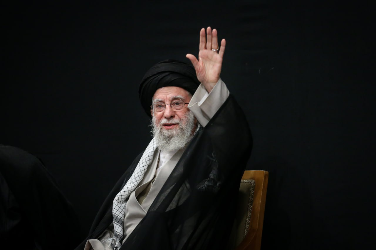 برگزاری مراسم بزرگداشت شهدای جنگ تحمیلی اخیر با حضور و سخنرانی رهبر معظم انقلاب برگزاری مراسم بزرگداشت شهدای جنگ تحمیلی اخیر با حضور و سخنرانی رهبر معظم انقلاب