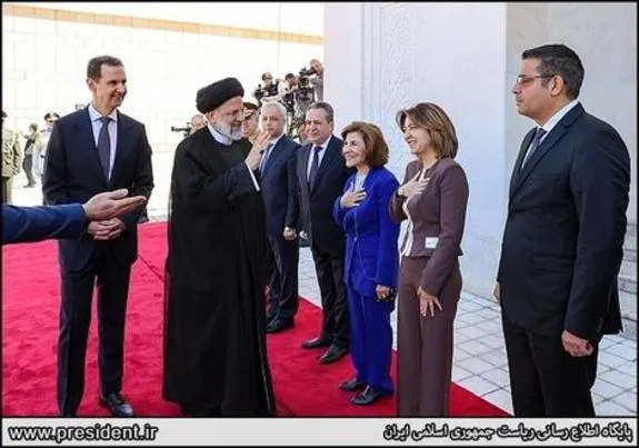 مقامات زن سوری که رئیسی به آنها سلام خاص کرد کی بودند