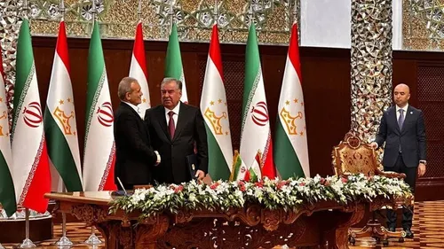 امضای ۱۴ یادداشت و تفاهم‌نامه میان تهران و بغداد