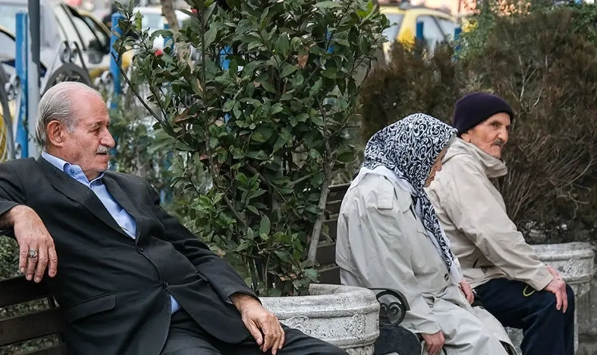 عیدی بازنشستگان با چه رقم و چه زمانی پرداخت می‌شود؟
