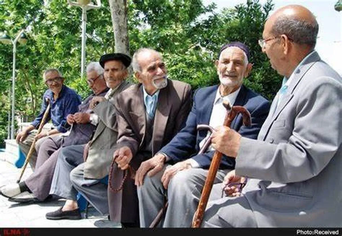 این گروه از بازنشستگان حساب خود را چک کنند + جزییات