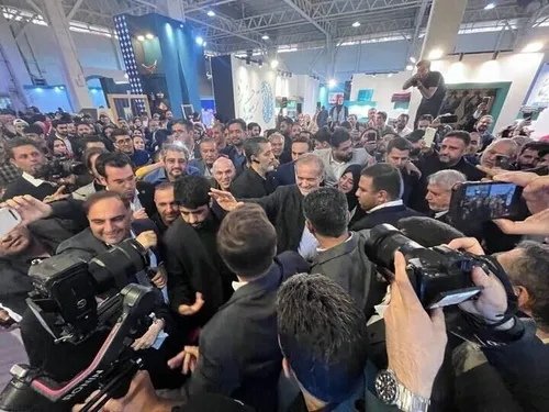پزشکیان از نمایشگاه ملی صنایع&zwnj;دستی بازدید کرد
